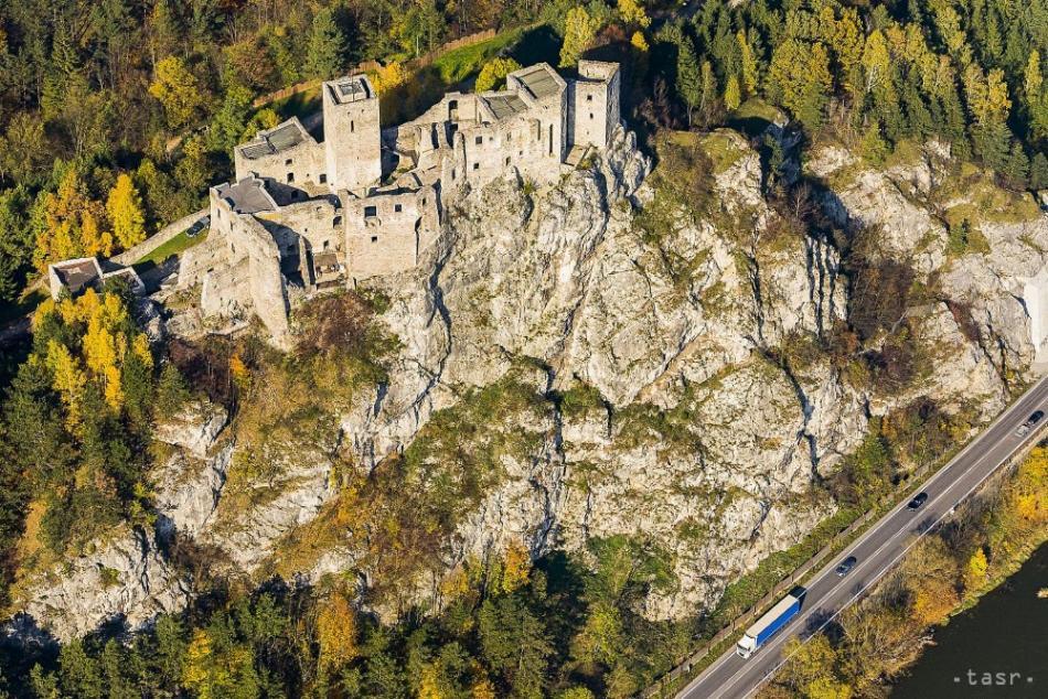 Апартаменти Rekreacny Dom Strecno Екстер'єр фото